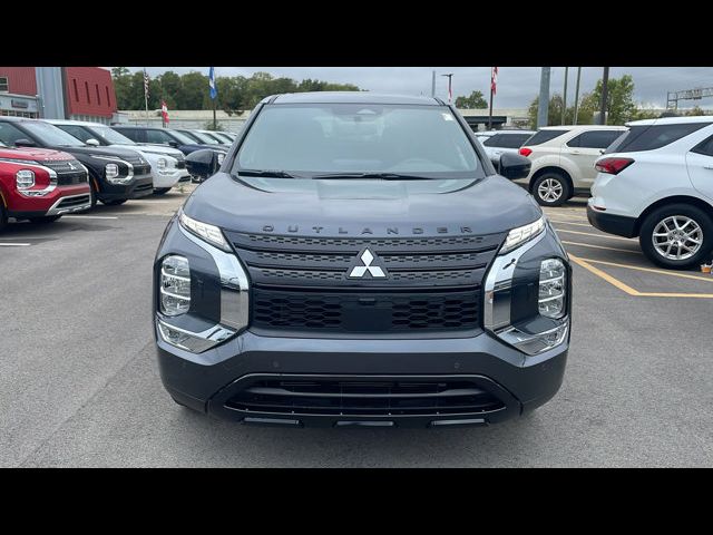 2024 Mitsubishi Outlander SE Black Edition w/Pano Roof