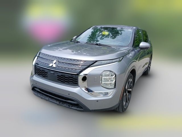 2024 Mitsubishi Outlander SE Black Edition w/Pano Roof