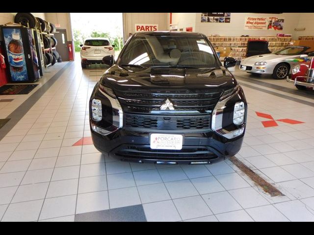 2024 Mitsubishi Outlander SE Black Edition w/Pano Roof