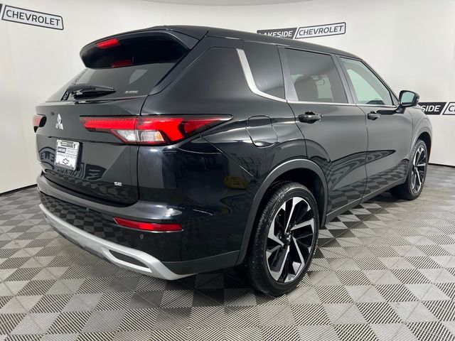 2024 Mitsubishi Outlander SE Black Edition w/Pano Roof