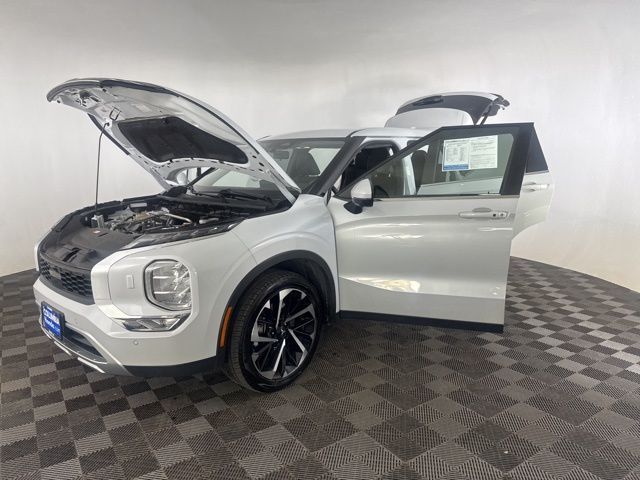 2024 Mitsubishi Outlander SE Ralliart