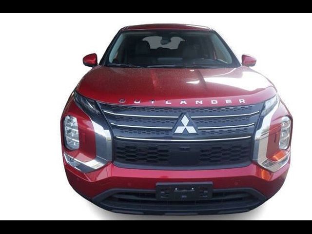 2024 Mitsubishi Outlander Plug-In Hybrid SE