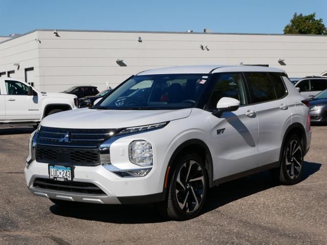 2024 Mitsubishi Outlander PHEV SE