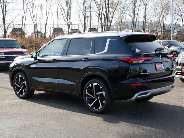 2024 Mitsubishi Outlander Plug-In Hybrid SEL Platinum Edition