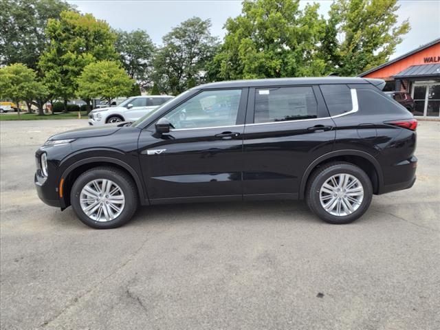 2024 Mitsubishi Outlander Plug-In Hybrid ES