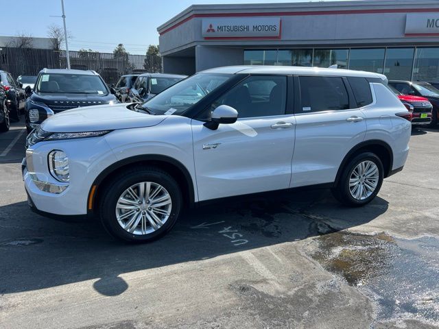 2024 Mitsubishi Outlander Plug-In Hybrid ES