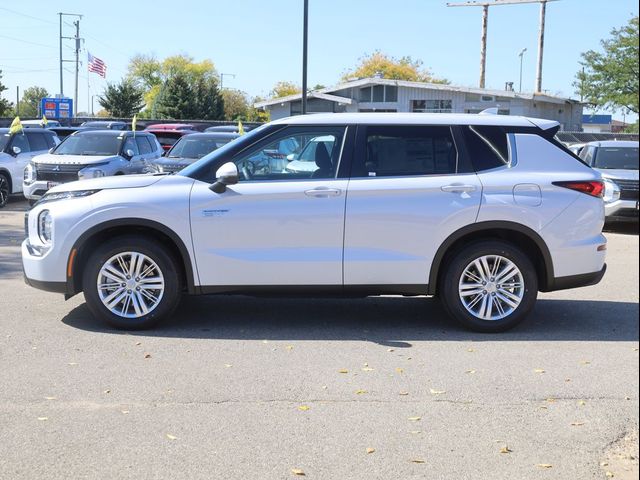 2024 Mitsubishi Outlander Plug-In Hybrid ES