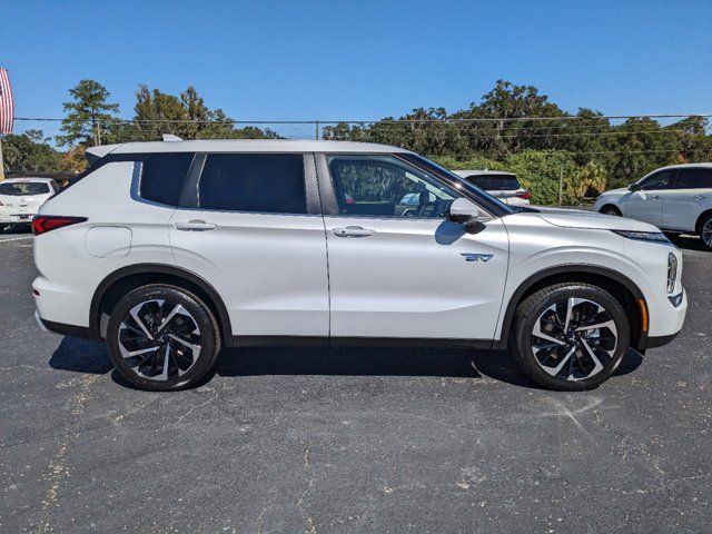 2024 Mitsubishi Outlander PHEV SE