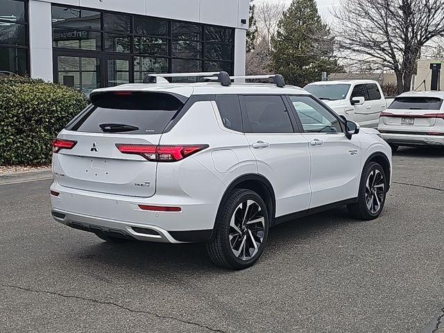 2024 Mitsubishi Outlander Plug-In Hybrid SE