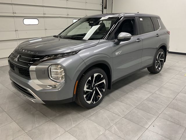 2024 Mitsubishi Outlander PHEV SE