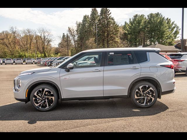 2024 Mitsubishi Outlander PHEV SE