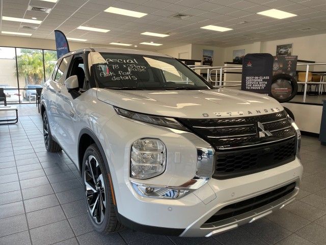 2024 Mitsubishi Outlander PHEV SE