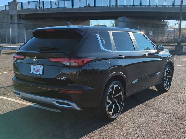 2024 Mitsubishi Outlander PHEV SE