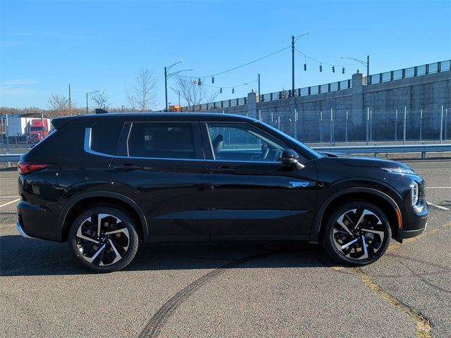 2024 Mitsubishi Outlander PHEV SE