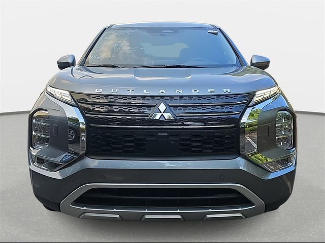 2024 Mitsubishi Outlander PHEV SE