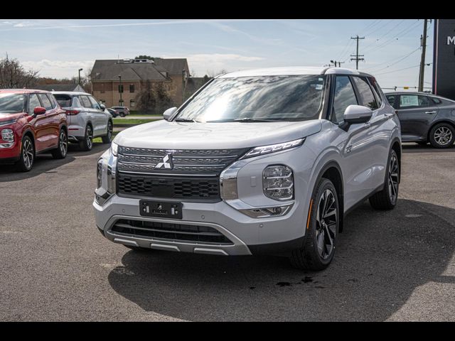 2024 Mitsubishi Outlander PHEV SE