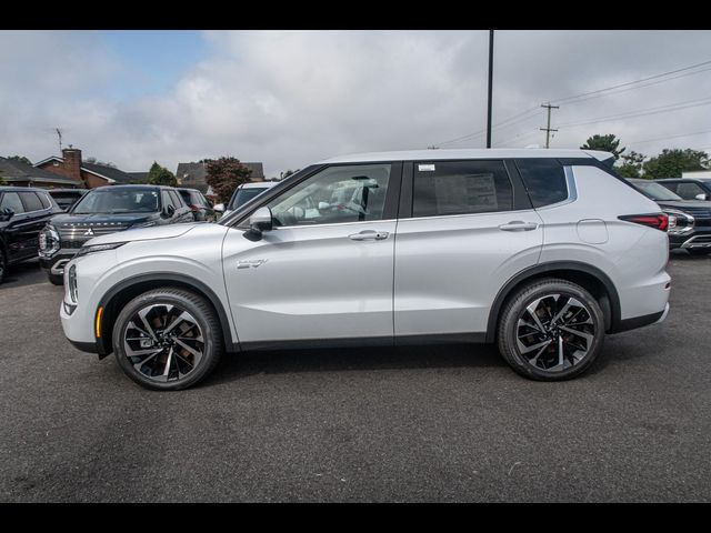 2024 Mitsubishi Outlander PHEV SE