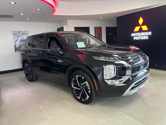 2024 Mitsubishi Outlander PHEV SE