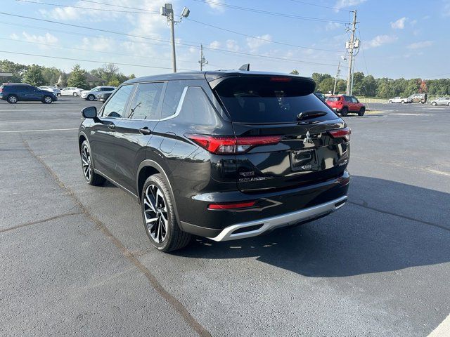 2024 Mitsubishi Outlander PHEV SE