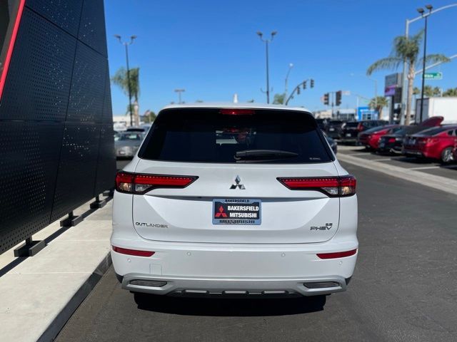 2024 Mitsubishi Outlander PHEV SE