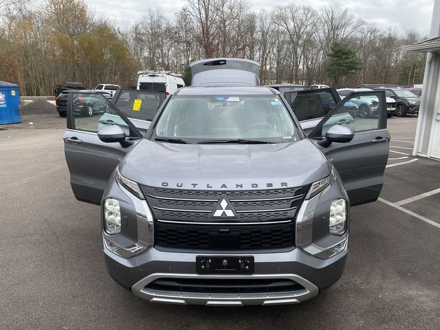 2024 Mitsubishi Outlander Plug-In Hybrid SE
