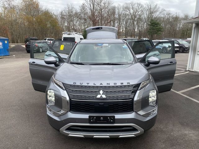 2024 Mitsubishi Outlander Plug-In Hybrid SE