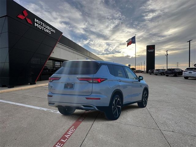 2024 Mitsubishi Outlander Plug-In Hybrid SE