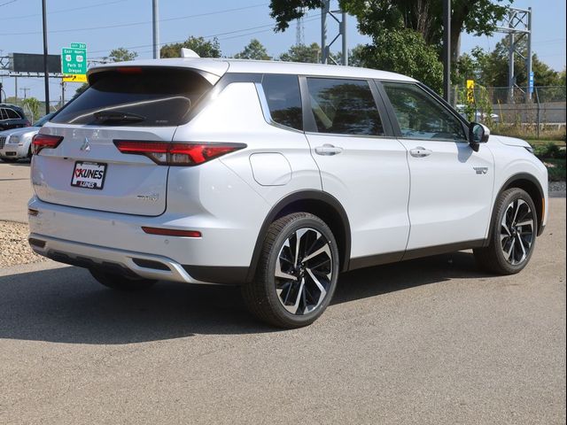 2024 Mitsubishi Outlander Plug-In Hybrid SE