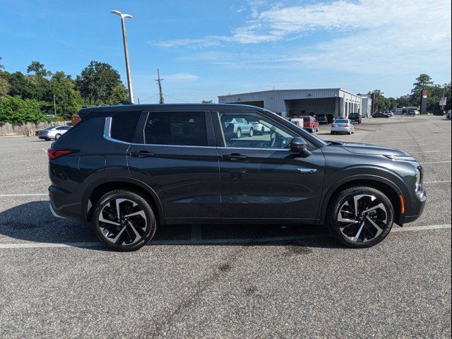 2024 Mitsubishi Outlander PHEV SE