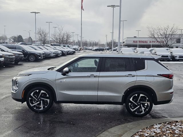 2024 Mitsubishi Outlander PHEV SE