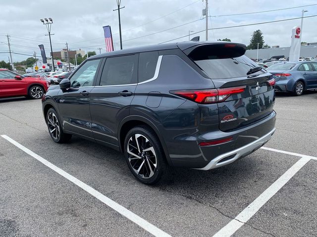 2024 Mitsubishi Outlander Plug-In Hybrid SE