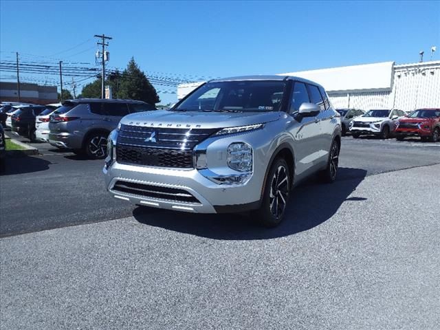 2024 Mitsubishi Outlander Plug-In Hybrid SE