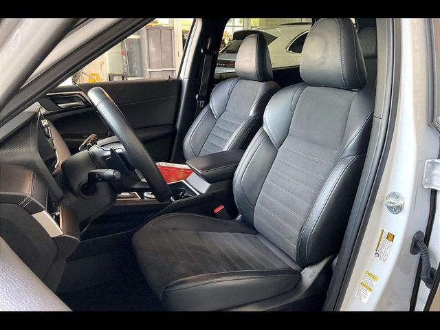 2024 Mitsubishi Outlander Plug-In Hybrid SE