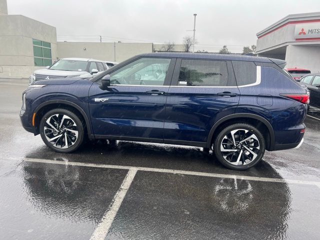 2024 Mitsubishi Outlander PHEV SE