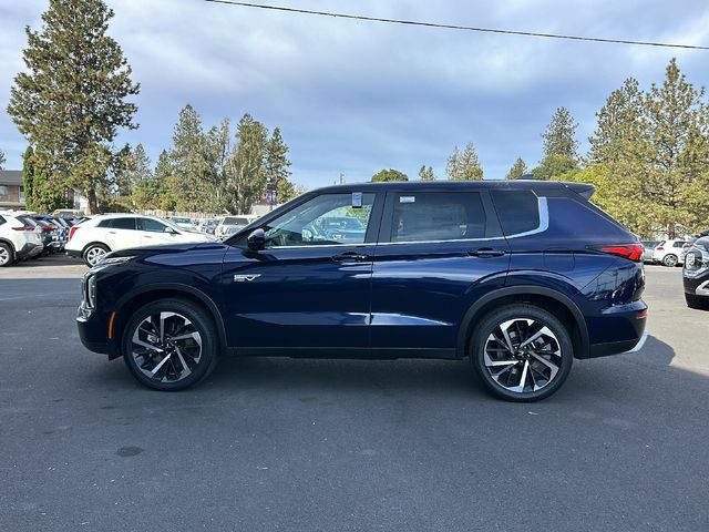 2024 Mitsubishi Outlander Plug-In Hybrid SE