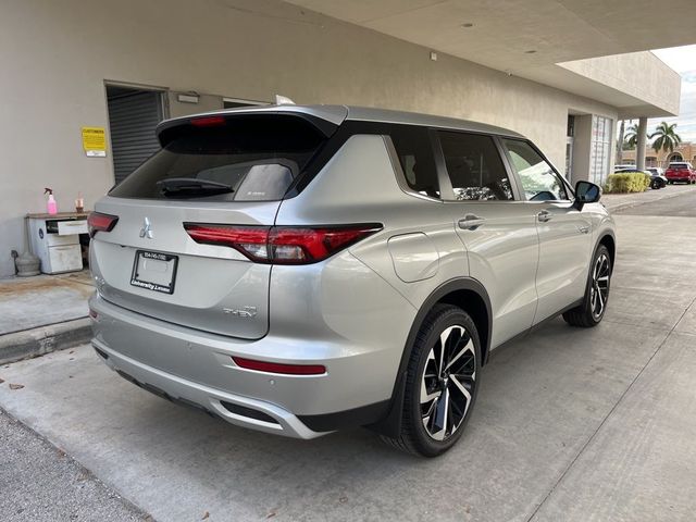 2024 Mitsubishi Outlander PHEV SE