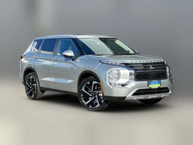 2024 Mitsubishi Outlander PHEV SE