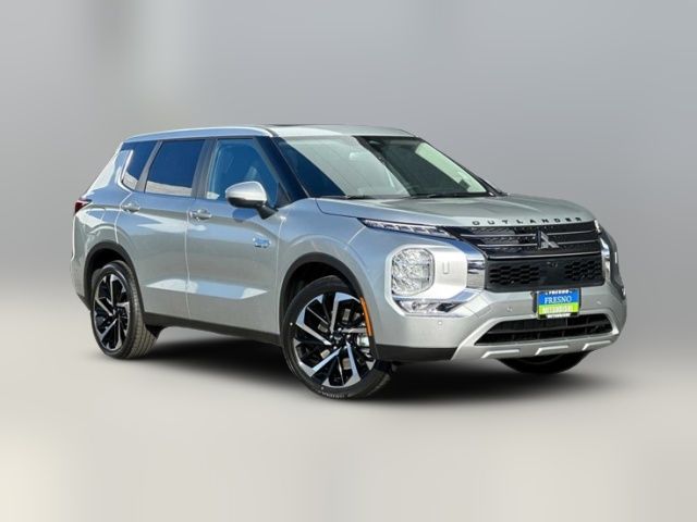 2024 Mitsubishi Outlander PHEV SE