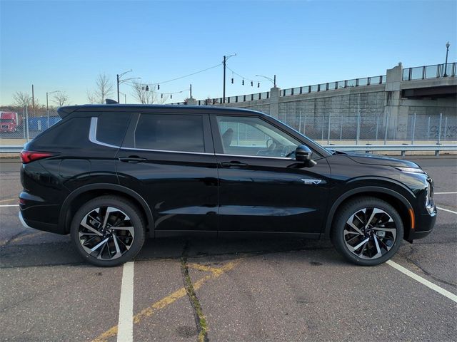 2024 Mitsubishi Outlander PHEV SE