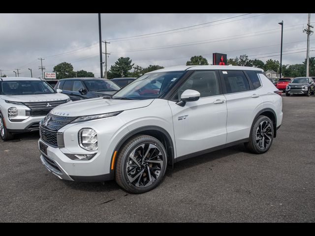 2024 Mitsubishi Outlander PHEV SE