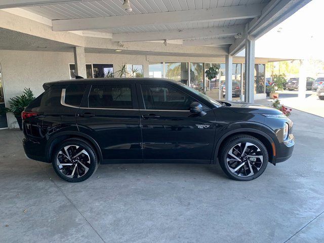 2024 Mitsubishi Outlander PHEV SE