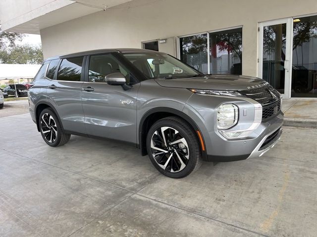 2024 Mitsubishi Outlander PHEV SE