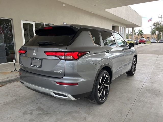 2024 Mitsubishi Outlander PHEV SE