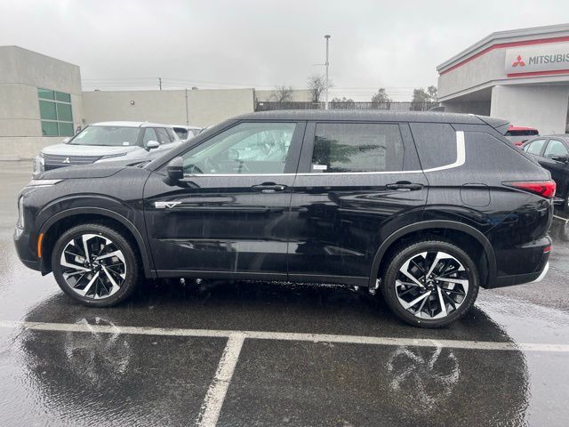 2024 Mitsubishi Outlander PHEV SE