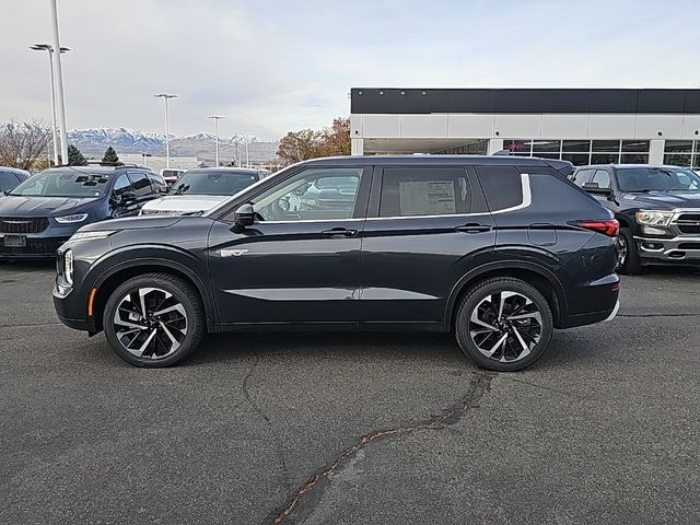 2024 Mitsubishi Outlander Plug-In Hybrid SE