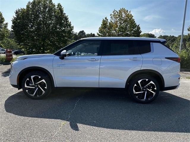 2024 Mitsubishi Outlander Plug-In Hybrid SE