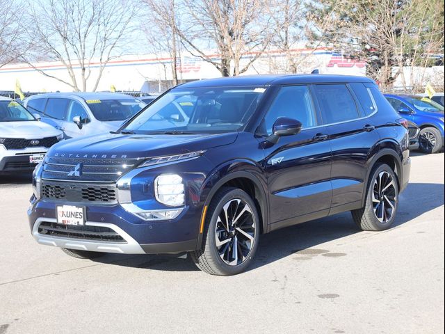 2024 Mitsubishi Outlander Plug-In Hybrid SE