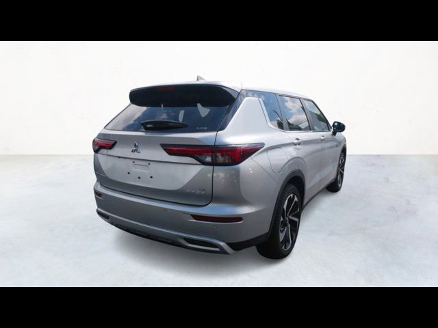 2024 Mitsubishi Outlander PHEV SE