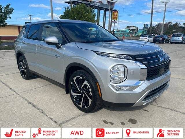 2024 Mitsubishi Outlander PHEV SE