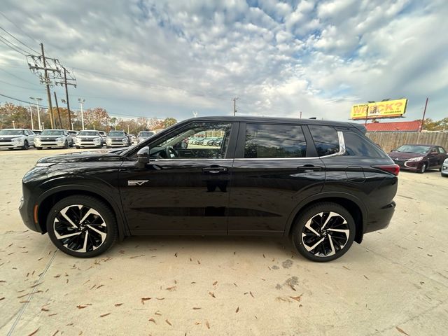 2024 Mitsubishi Outlander PHEV SE